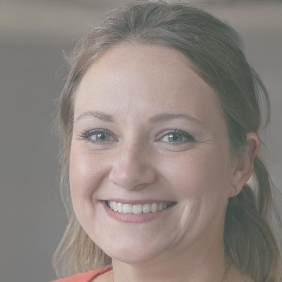 Doç. Dr. Ayşe Demir, Sosyal Politika Uzmanı